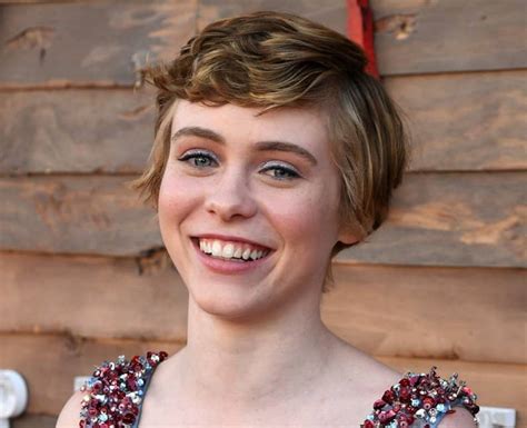 Sophia Lillis Biography, Age, Wiki, Height, Weight, Boyfriend,。